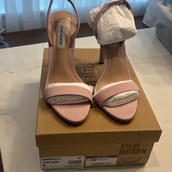 Shoes - Picture 1 of 4